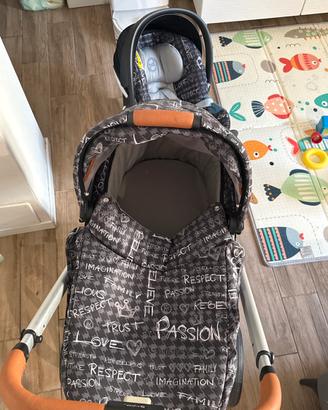 Carrozzina e ovetto con base isofix Cybex