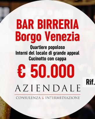 Attività / Licenza di 90 m² con 1 locale a Verona