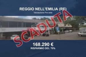 Immobile in asta di 735 m² con più di 5 locali a R