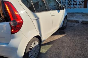 Opel Agila benzina