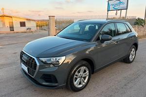 Audi Q3 35 2.0 tdi Business Advanced quattro s-tro
