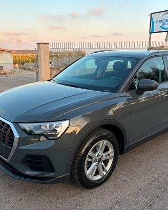 Audi Q3 35 2.0 tdi Business Advanced quattro s-tro