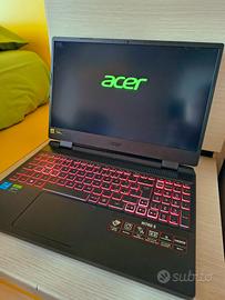 Acer nitro 5  RTX 4050 6GB