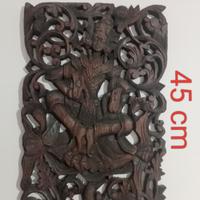 Incisione etnica su legno wt