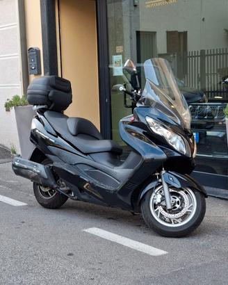 Suzuki Burgman 400 Elegance
