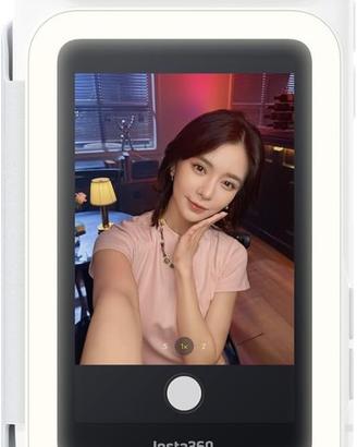 Insta360 Snap display per selfie con luce