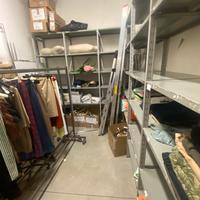 Scansie in metallo e ripiani