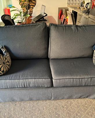 Divano azzurro carta da zucchero Ricci Casa