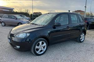 Mazda 2 1.2 16V 5p. Sony Ericsson Neopatentati