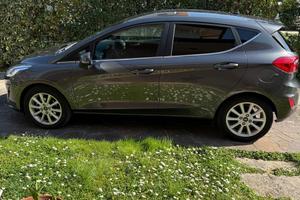 Ford fiesta st-line 1.1 benz 2019 pochi chilometri