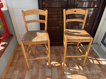 Sedie alte con schienale