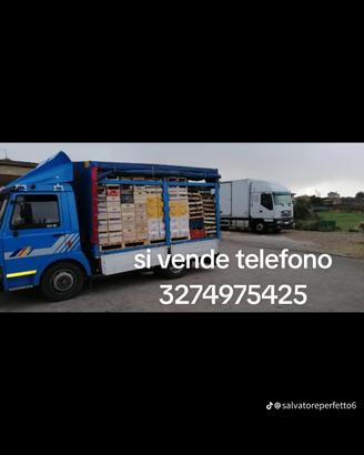 Camion blu