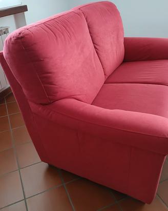 Divano in discrete condizioni 