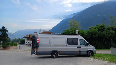Iveco Daily camperizzato 35S18 7 mt