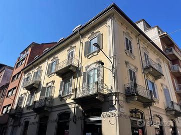 MONOLOCALE A TORINO