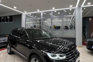 Volkswagen Tiguan 2.0 TDI 150 CV SCR DSG R-Line