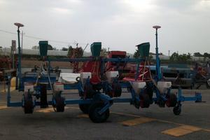 SEMINATRICE CON 6 ELEMENTI MOD. MONOSEM