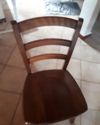 sedie in arte povera  in legno buono stato
