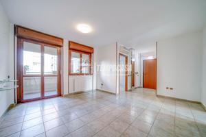 GALLARATE - BILOCALE CON BOX E CANTINA