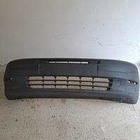 Paraurti anteriore Fiat Punto Sole.