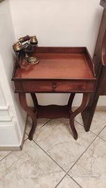 mobiletto con telefono