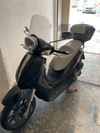 Beverly 300