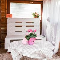 Divanetto pallet smontabile con ruote