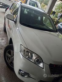 A vendere toyota rav4