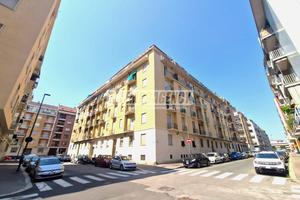 APPARTAMENTO NEGLI INTERNI DI VIA TIRRENO