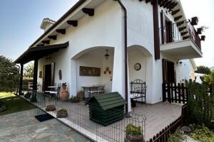 Villa Indipendente in Bioedilizia con Parco Privat