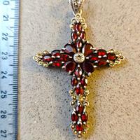 CROCE IN ARGENTO 925 CON  24 GRANATI 27 MARCASITI