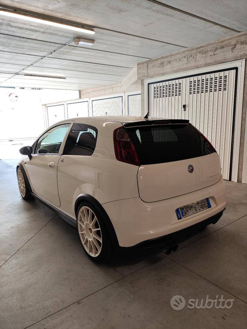 Abarth Grande Punto 2008 photo 4