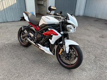 Triumph Street Triple 675R