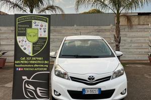 Toyota Yaris 1.0 benzina 5 porte in pronta consegn