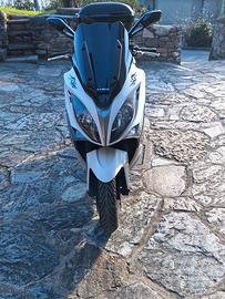 Kymco xciting del 2015