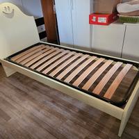 Letto singolo con materasso e cassettoni inferiori