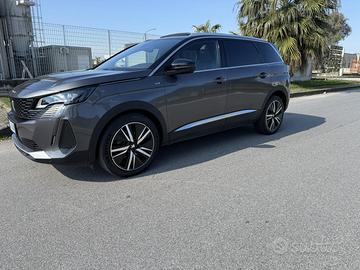 PEUGEOT 5008 GT