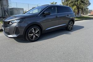 PEUGEOT 5008 GT