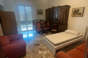 Grande stanza singola ad Ancona