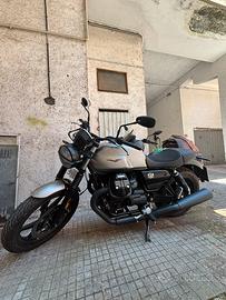 Moto Guzzi V7 Stone (10/23) Unico pr.-6500km