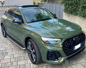 Q5 45 2.0 tfsi mhev 12V Identity Black quattro s-l