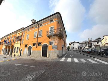 NEGOZIO A LONATO DEL GARDA