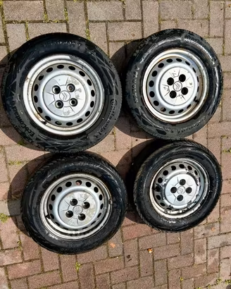 Treno di cerchi con gomme Nemo/Bipper/Fiorino