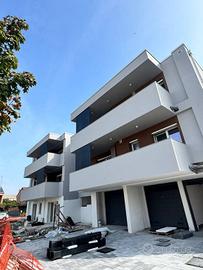 Appartamento di 110 m² con 3 locali e box auto a S