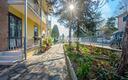 villa-bifamiliare-con-parco-privato