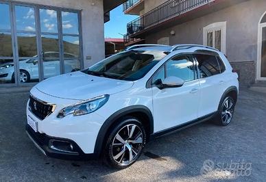 Peugeot 2008 BlueHDI 100 Allure