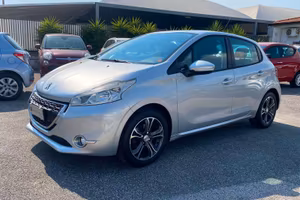 Peugeot 208 1.4 HDi 68 CV 5 porte Allure