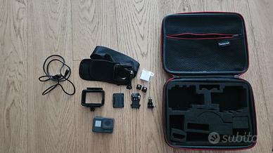 Gopro hero 5 black + accessori 