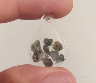 Ciondolo con 9 Smeraldi naturali 