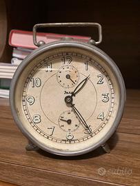 Antica sveglia Vintage